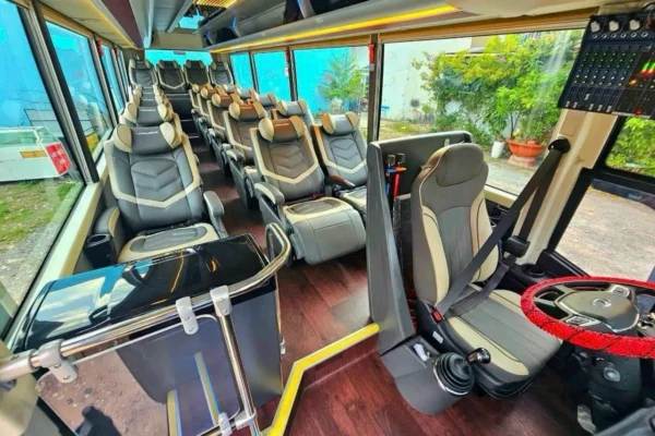 Halong Bay/Cat Ba island to Ninh Binh limousine