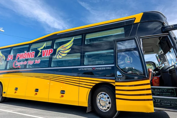 Hanoi to Ha Giang VIP cabin bus