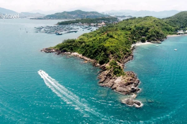 Alternative view of Sea-Walking Nha Trang Tour