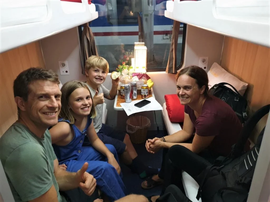 tourist train hanoi to hue - da nang