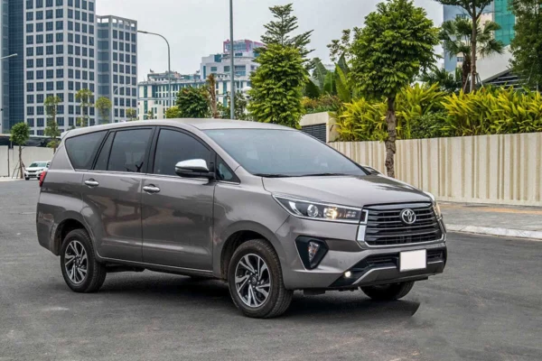 Vietnam car rental service